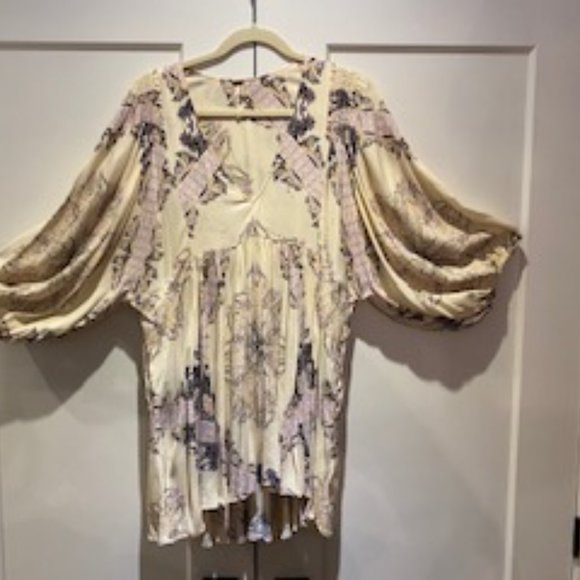 Free People Flowy Top - Picture 3 of 3